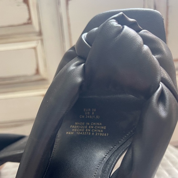 H&M Heels - Picture 3 of 5